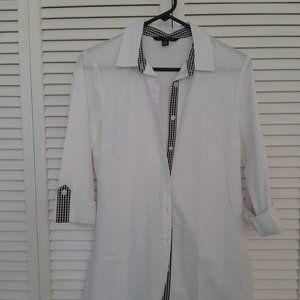 COPY - Casual white shirt with roll up sleeve.